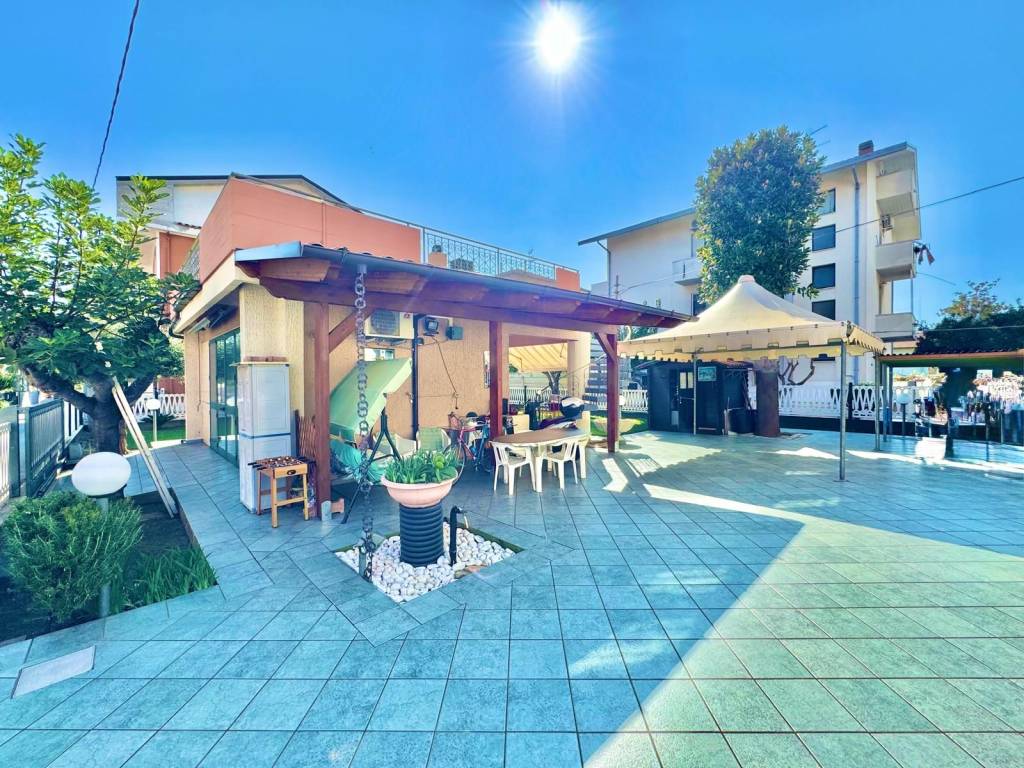 Villa a Alba adriatica in Via delle Rose, 2 - Foto 4