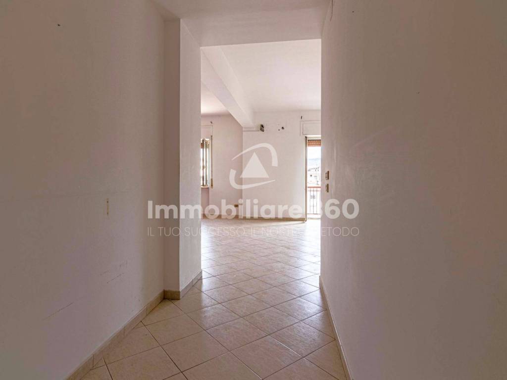 Appartamento a Cosenza in Via Gregorio Caloprese, 90 - Foto 2