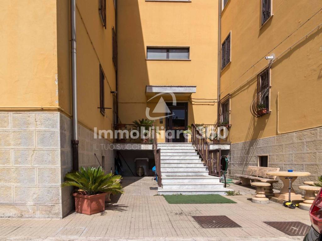 Appartamento a Cosenza in Via Ugo Spirito, 30 - Foto 2