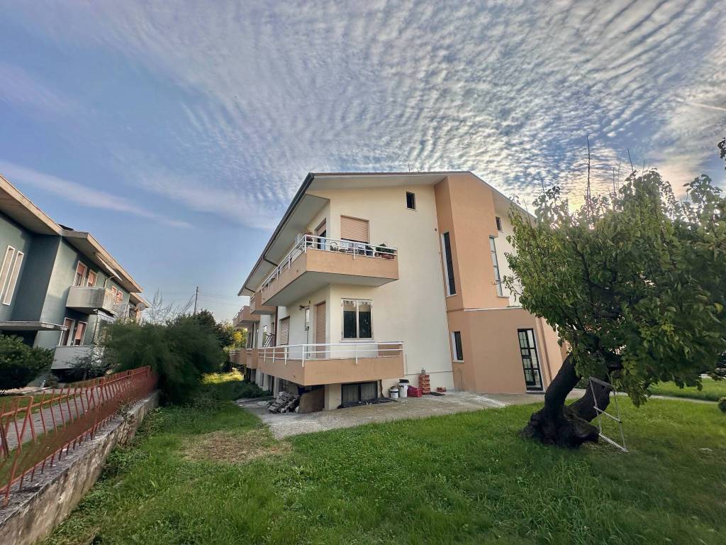 Appartamento a Colognola ai colli in Via Amerigo Vespucci - Foto 3