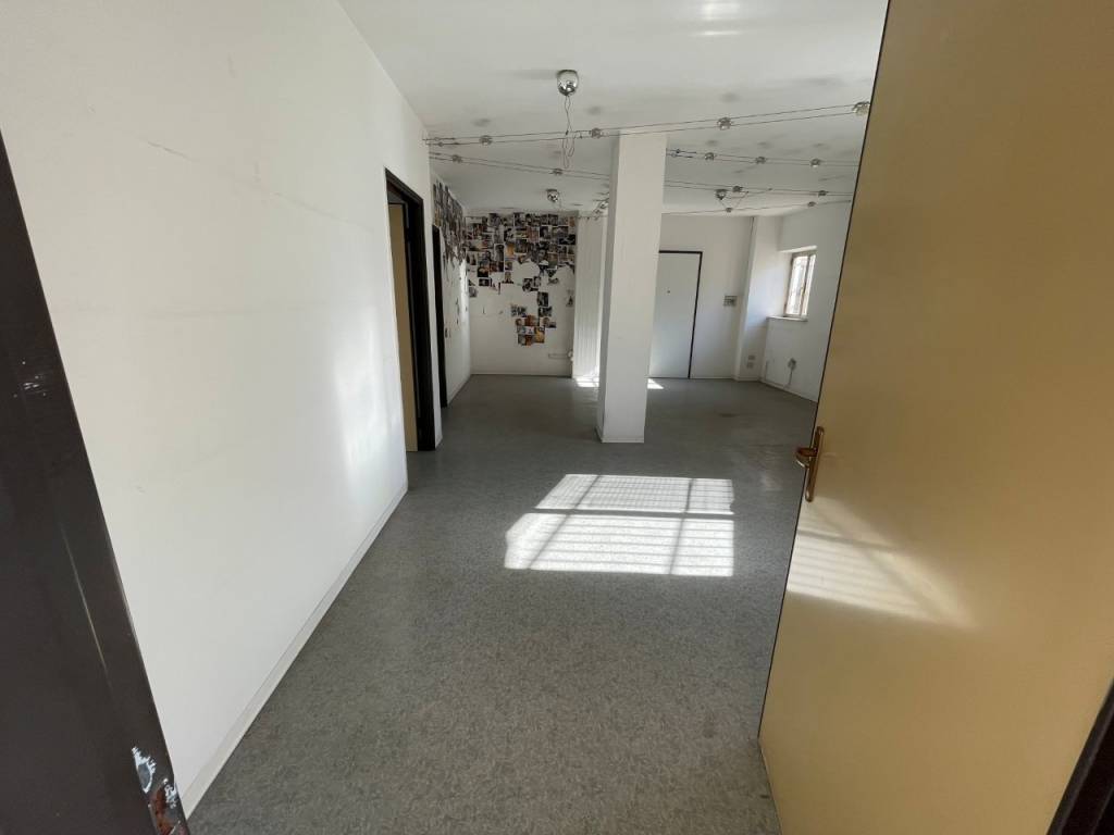 Immobile a Civitanova marche in Corso Giuseppe Garibaldi, 11 - Foto 3