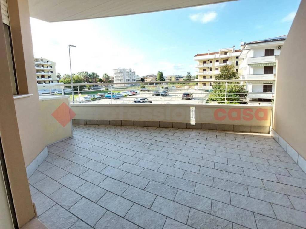 Appartamento a Alba adriatica in Via Toscana , 18 - Foto 3