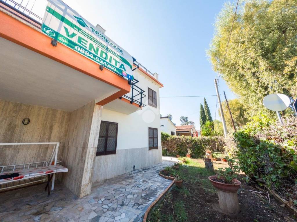 Villa a Manfredonia in Viale degli Eucalipti, 11 - Foto 2