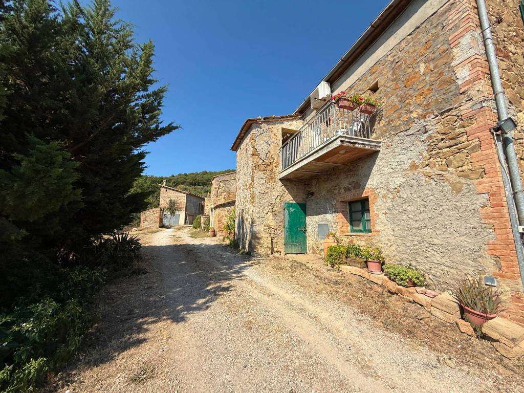 Rustico / casale a Cinigiano in Località Podere Santa Giovanna D'Arco, 1 - Foto 2