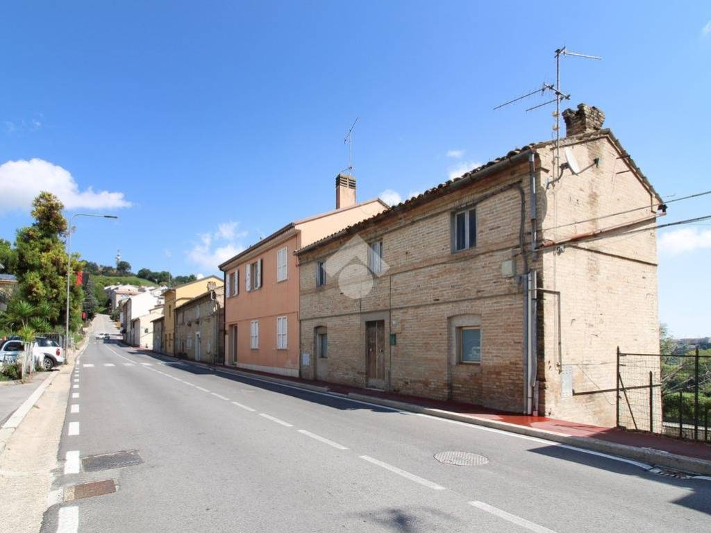 Casa indipendente a Fermo in Viale Tiro a Segno, 33 - Foto 4