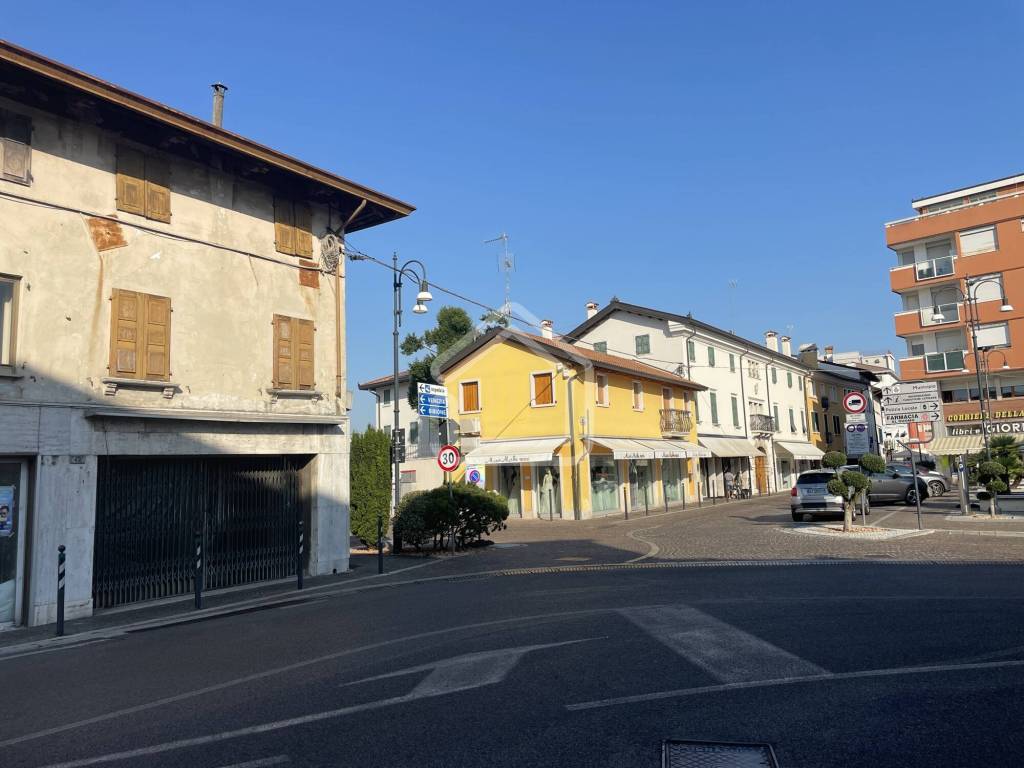 Immobile a Latisana in Piazza Duomo, 32 - Foto 3