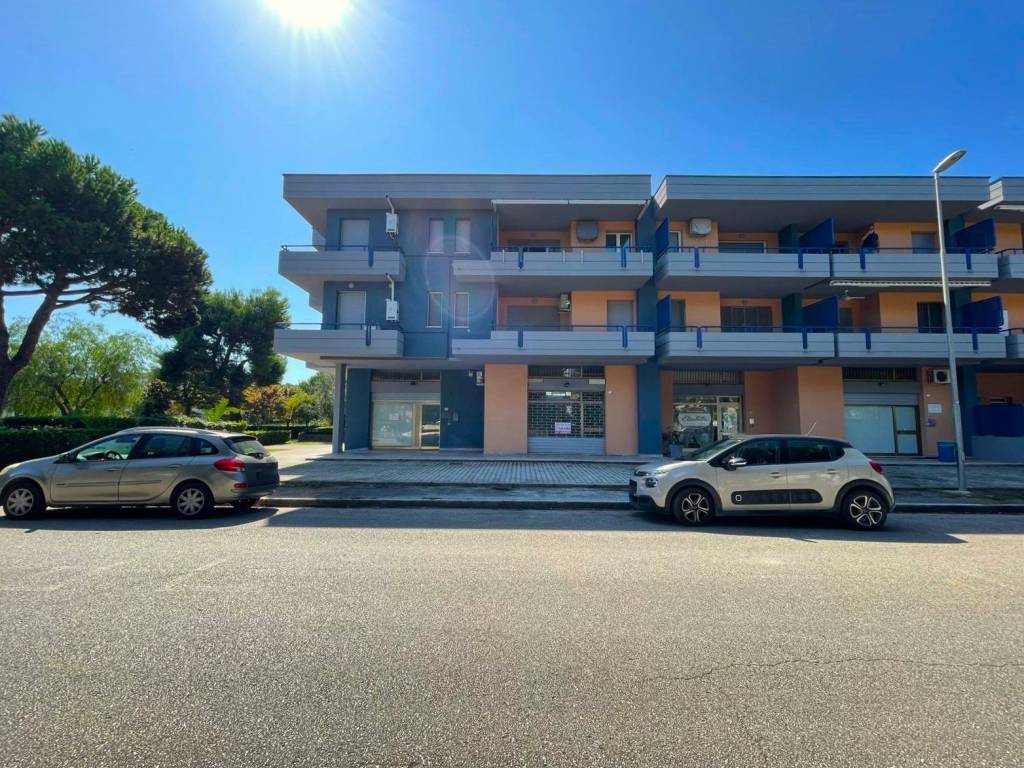 Appartamento a Martinsicuro in Via Iacobello del Fiore - Foto 2