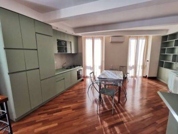 Appartamento a Catanzaro in Piazza Giuseppe Garibaldi - Foto 4