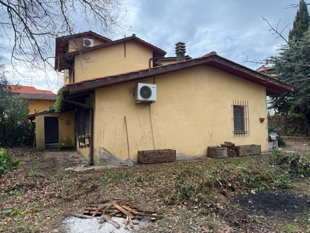 Villa a Sarteano in Via Lago di Montepulciano - Foto 4
