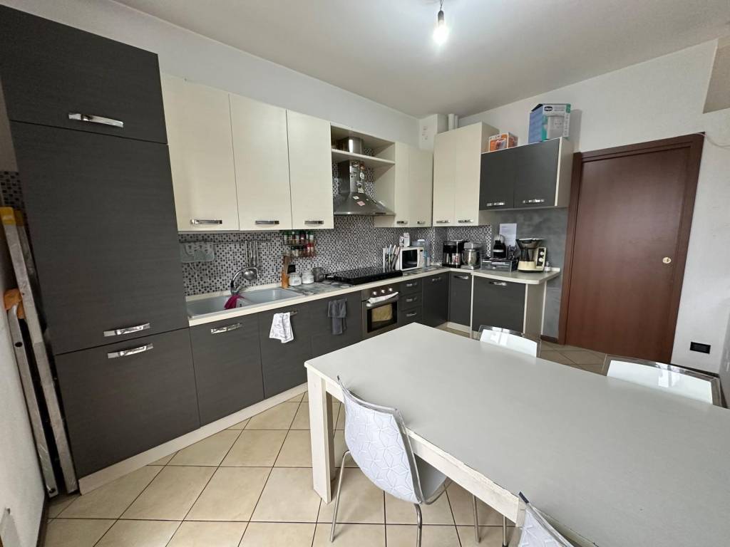 Appartamento a Verolanuova in Via Tito Speri, 21 - Foto 4