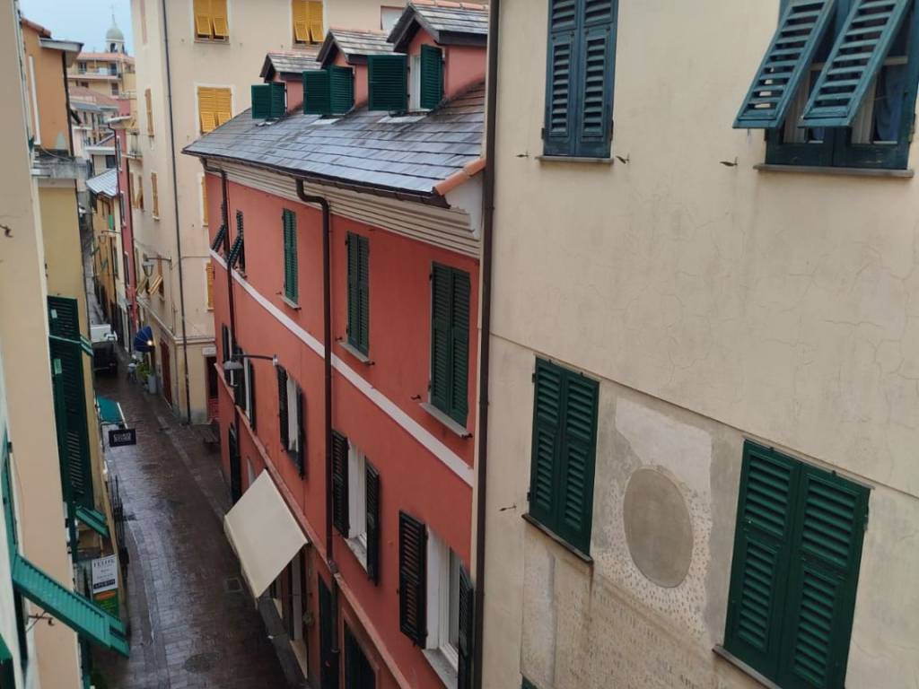 Appartamento a Cogoleto in Via Rati - Foto 3