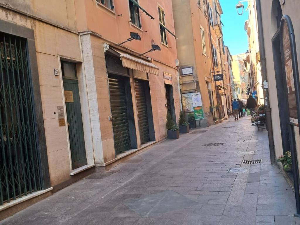 Appartamento a Cogoleto in Via Rati - Foto 5