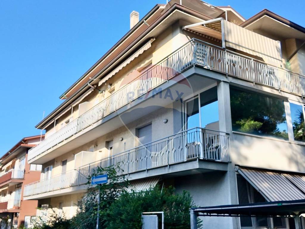Appartamento a Falconara marittima in Via Sicilia - Foto 2