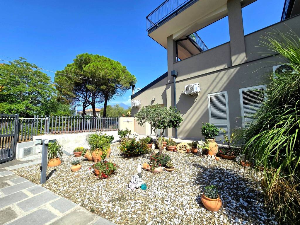 Villa a Acireale in Via Cordovado - Foto 2