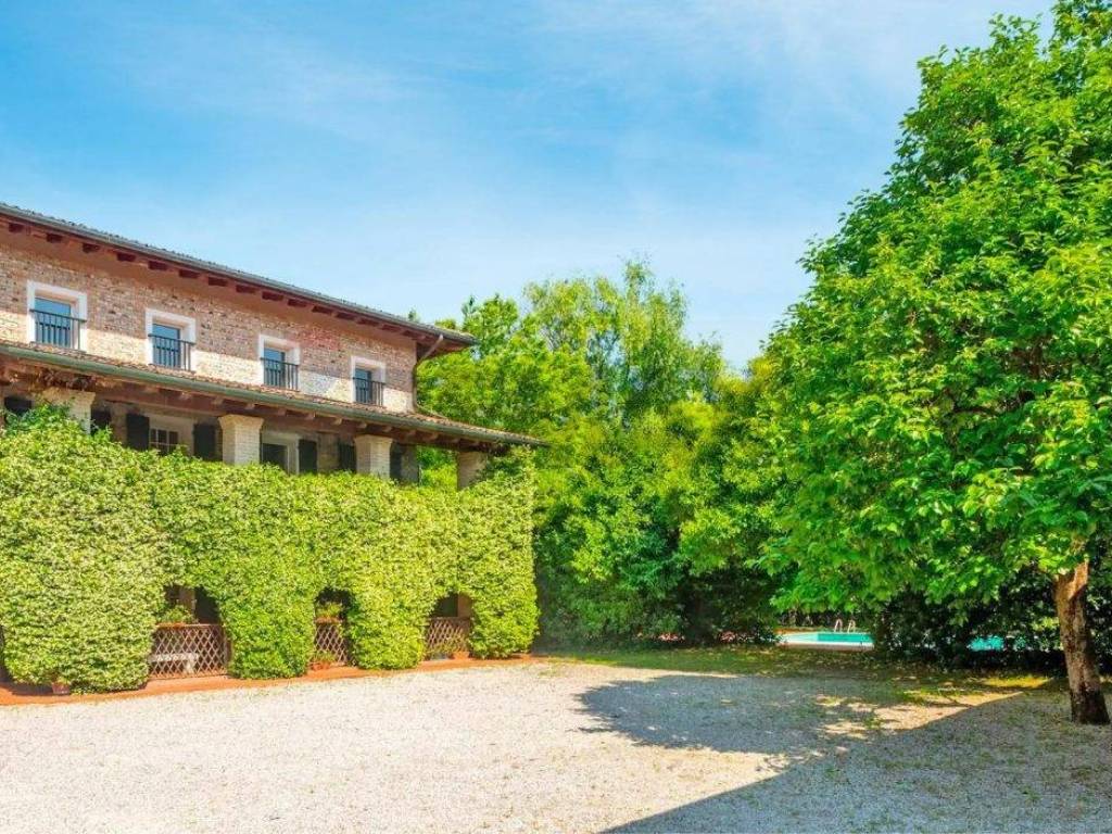 Villa a Valvasone arzene in Loc. San Lorenzo - Foto 2