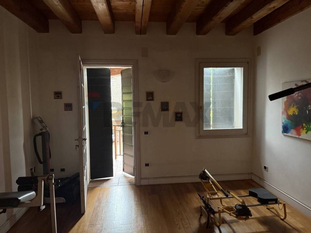 Villa a Valvasone arzene in Loc. San Lorenzo - Foto 5