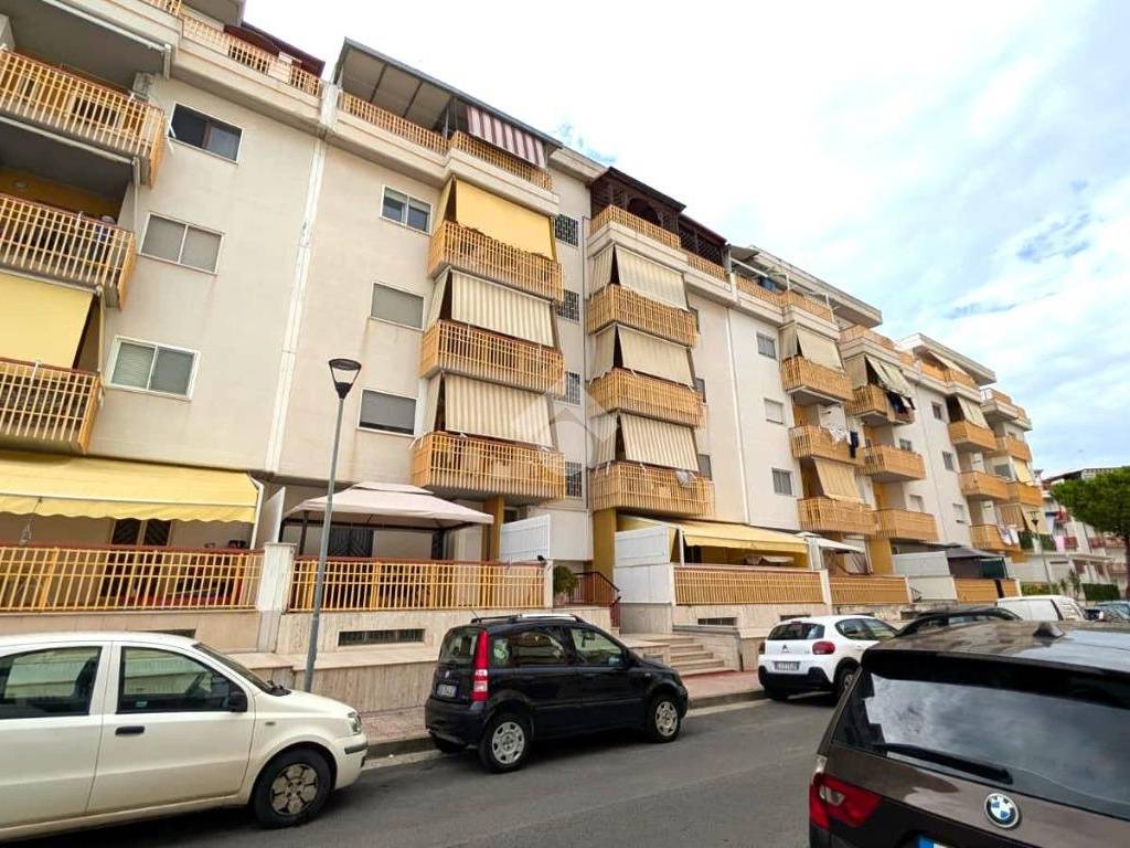 Appartamento a Margherita di savoia in Via Vincenzo Bellini, 5 - Foto 2