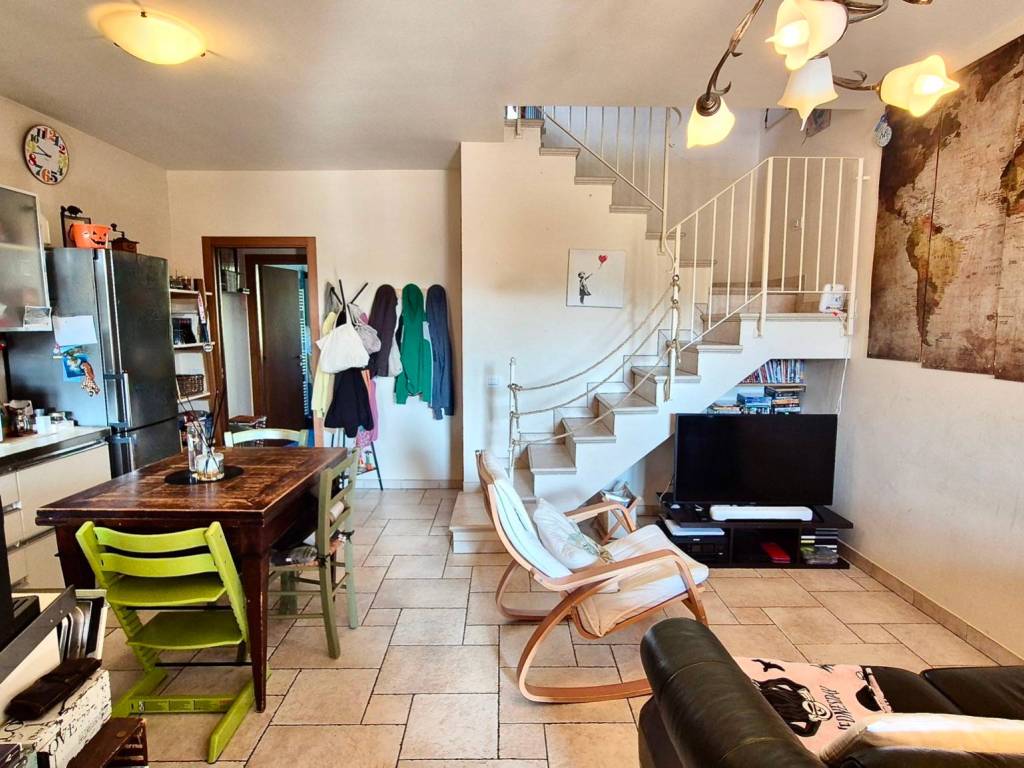 Appartamento a Montevarchi in Via Senna - Foto 3