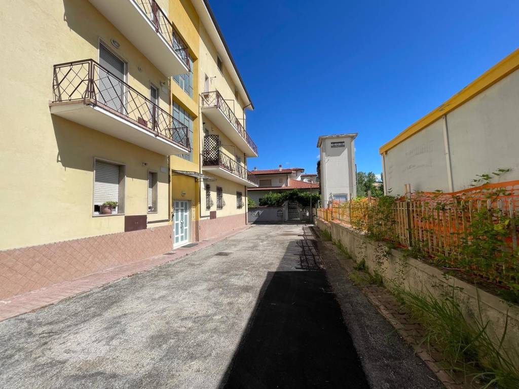 Appartamento a Scafa in Via della Rinascita, 6 - Foto 2