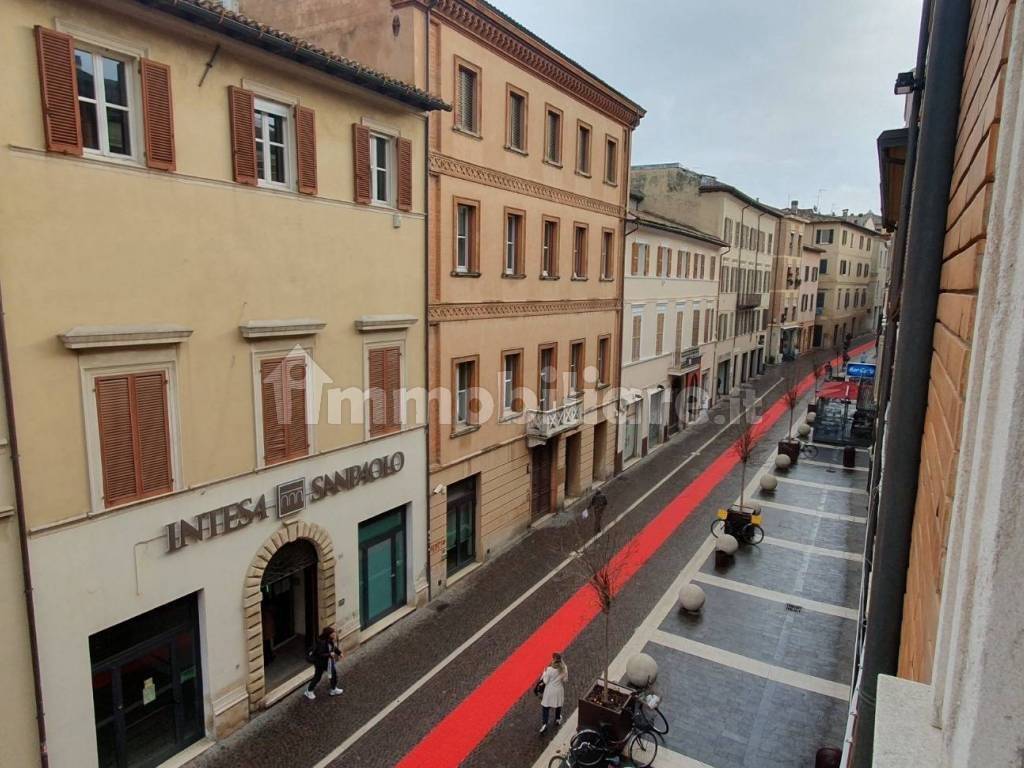 Appartamento a Pesaro in Corso 11 Settembre - Foto 4