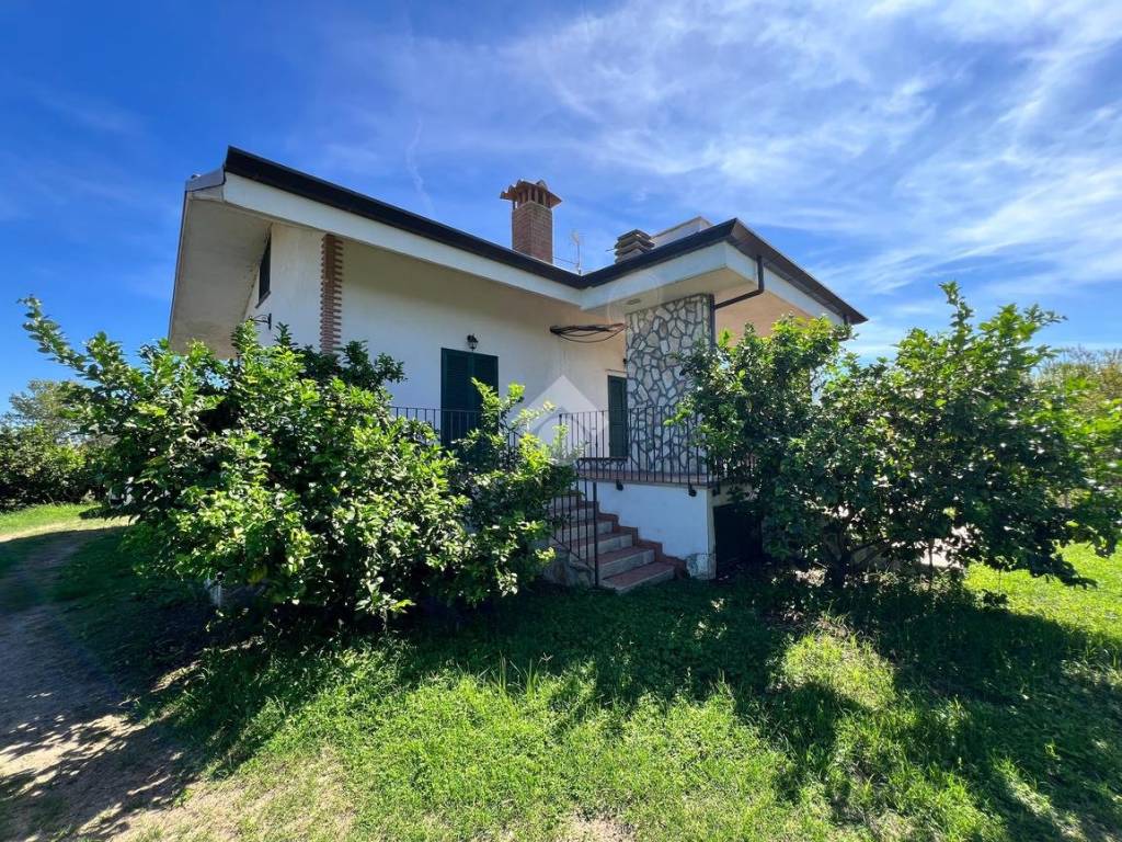 Villa a Terracina in Strada via mortacino, traversa Pantani Da Basso - Foto 4