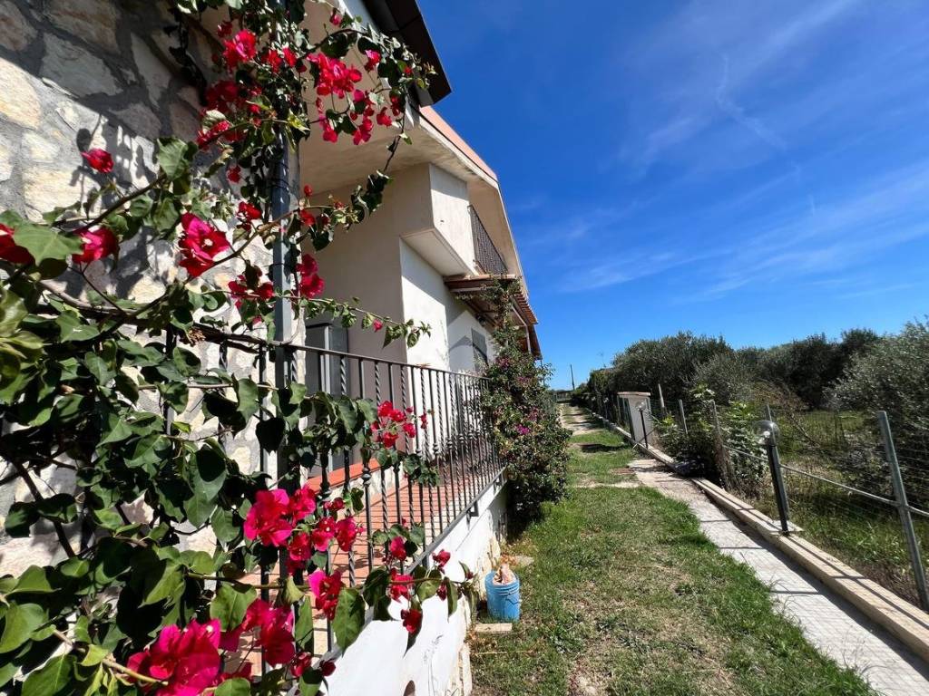Villa a Terracina in Strada via mortacino, traversa Pantani Da Basso - Foto 5