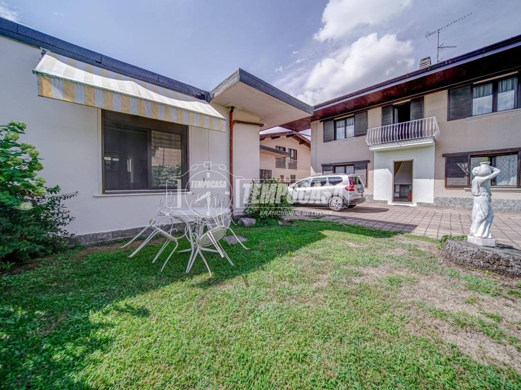 Villa a Sesto calende in Via Isonzo - Foto 2