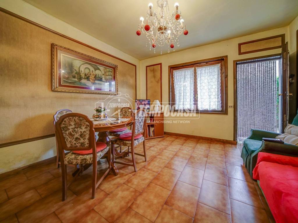 Villa a Sesto calende in Via Isonzo - Foto 5
