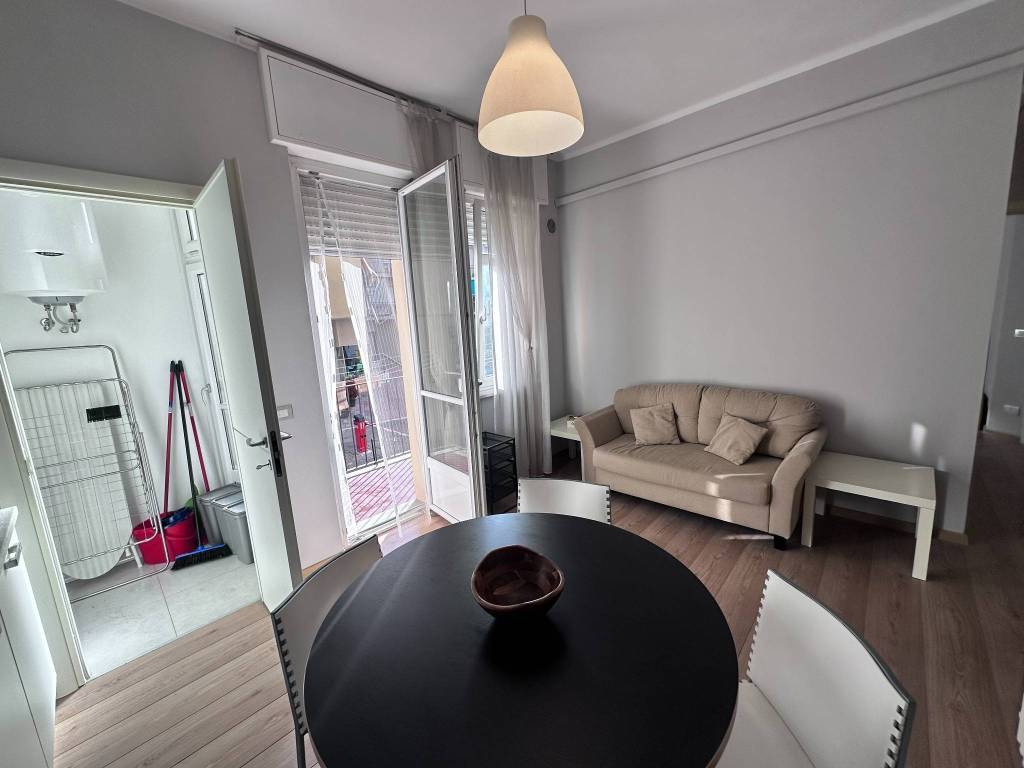Appartamento a Alba in Via Pietro Ferrero, 10 - Foto 2