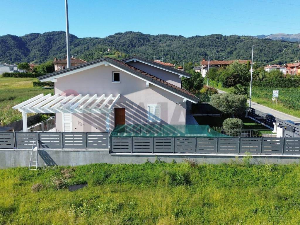 Villa a Sotto il monte giovanni xxiii in via Bergamo, 48 - Foto 5