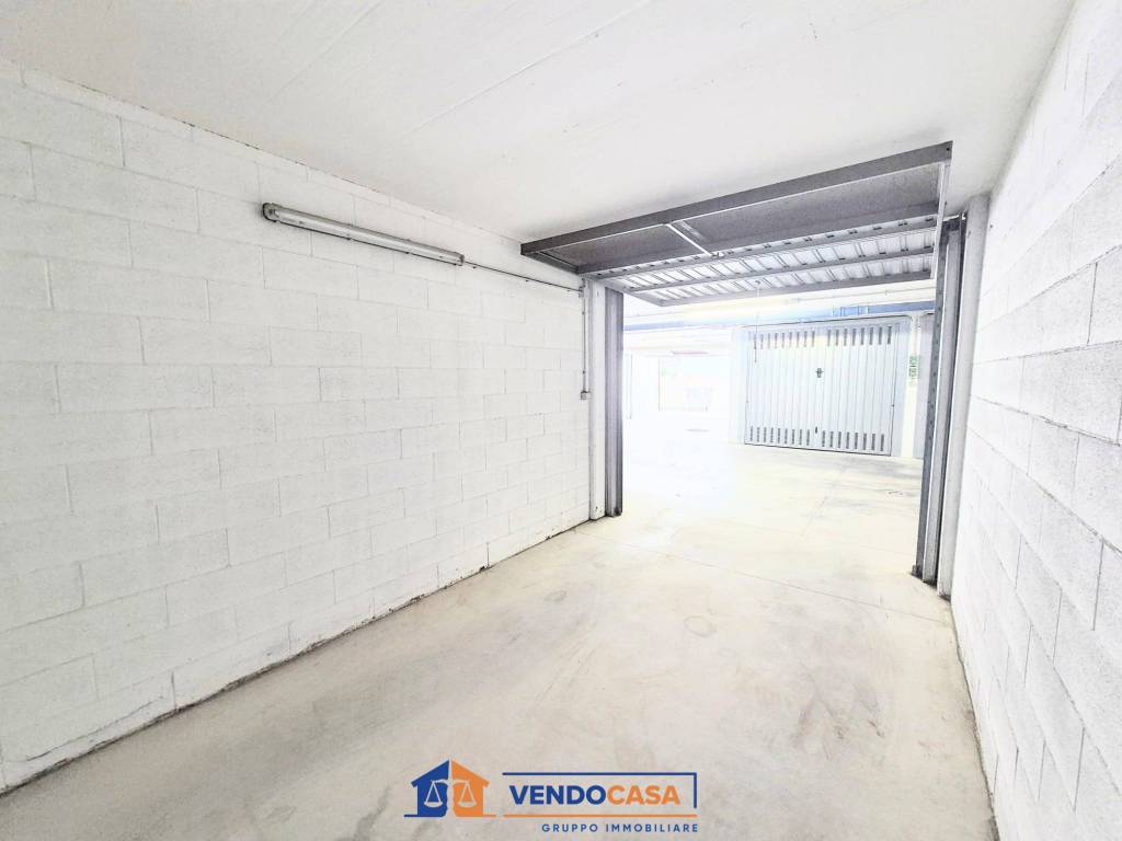 Box / garage a Finale ligure in Via Paolo Cappa - Foto 3