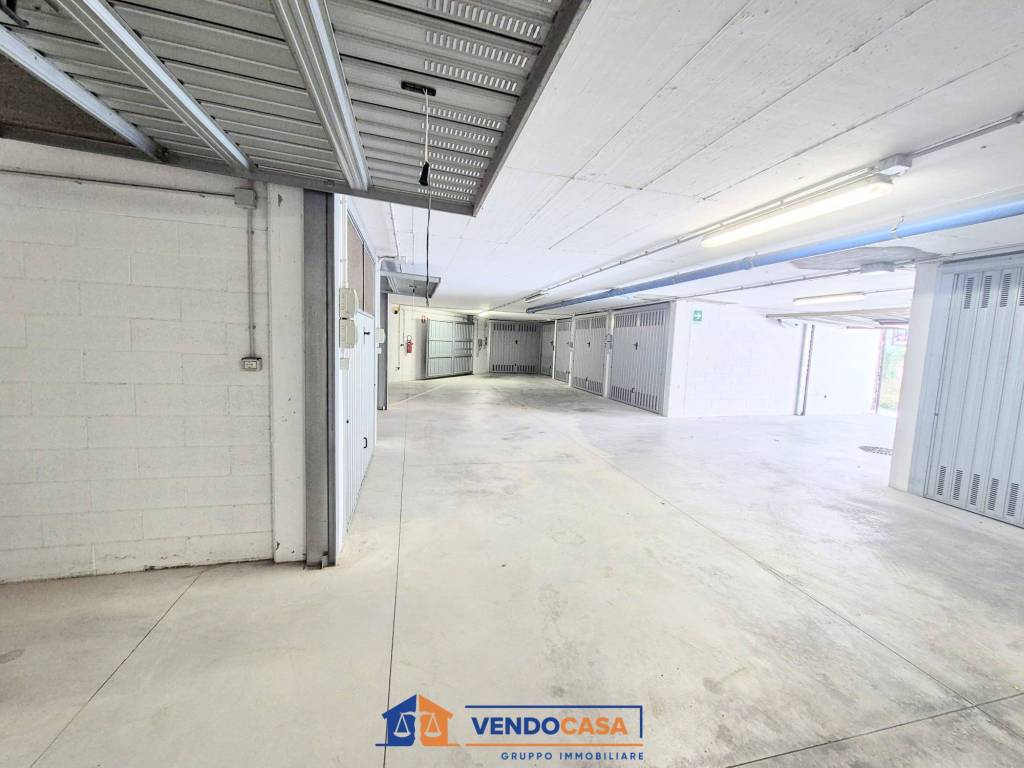 Box / garage a Finale ligure in Via Paolo Cappa - Foto 4