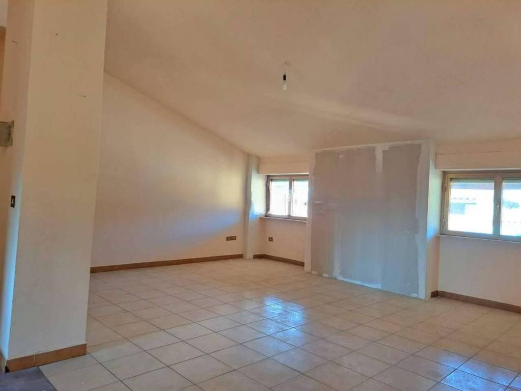 Appartamento a Ischia di castro in Via S. Ermete, 18, 01010 Ischia di Castro VT, Italia - Foto 4