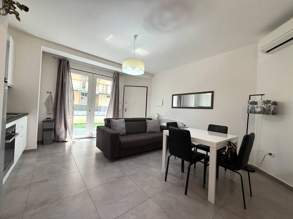 Appartamento a Alba adriatica in Via Merano, 2 - Foto 2
