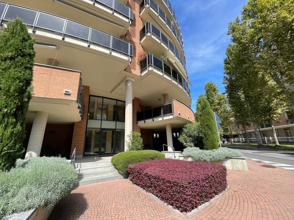 Appartamento a Chieri in Viale Generale Armando Diaz, 10 - Foto 2