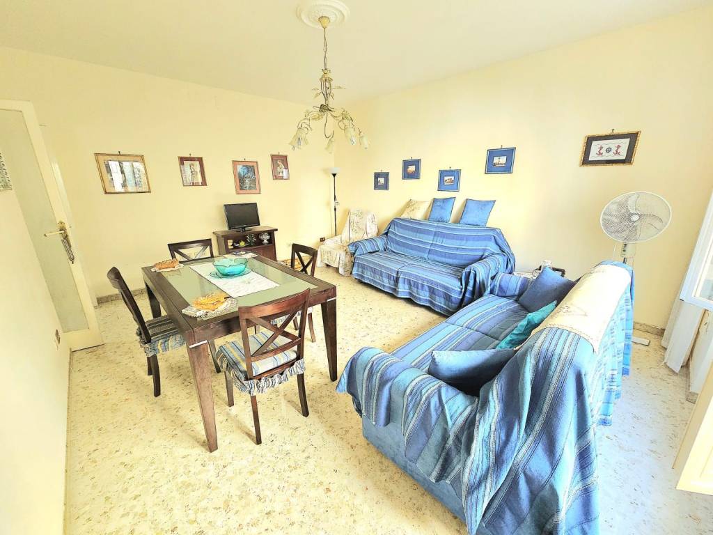 Appartamento a Terracina in Via Antonio Bottasso, 63 - Foto 2