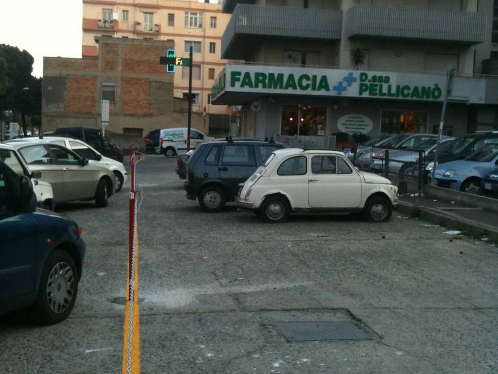 Box / garage a Reggio calabria in Viale Calabria, 78 - Foto 2