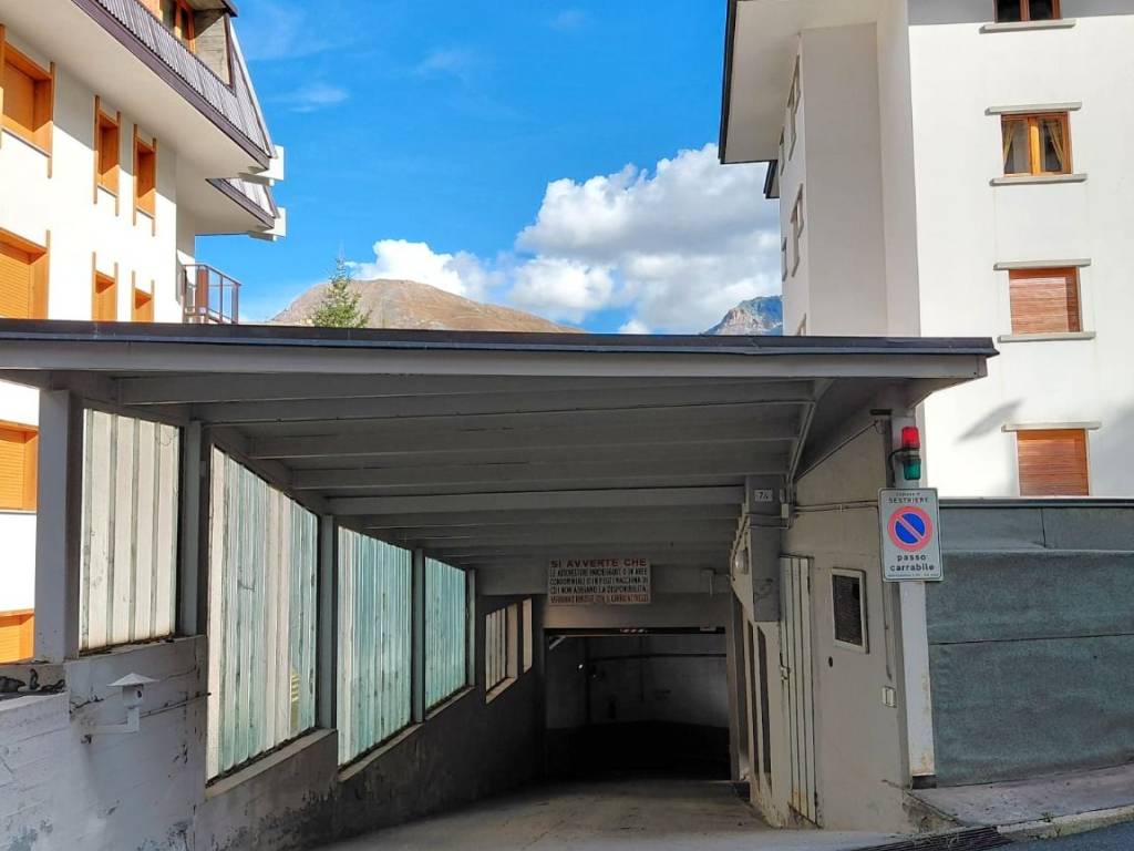 Box / garage a Sestriere in Via III Reggimento Alpini, 7 - Foto 4