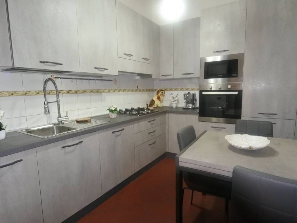 Appartamento a Campi bisenzio in Via Santo Stefano - Foto 2