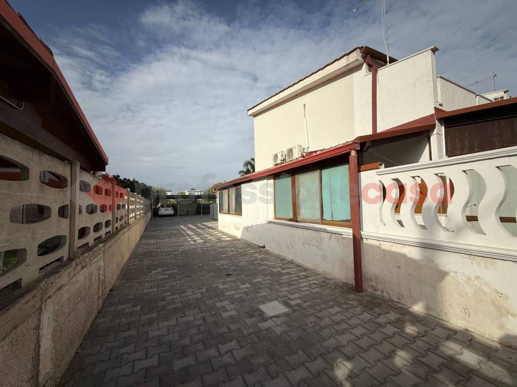 Villa a Leporano in VIA ARACHIDI, 119 - Foto 5