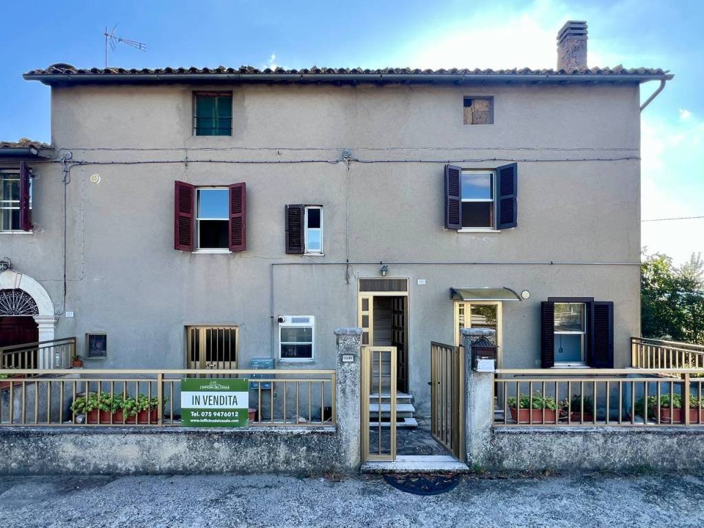 Appartamento a Todi in Località Torresquadrata - Foto 2