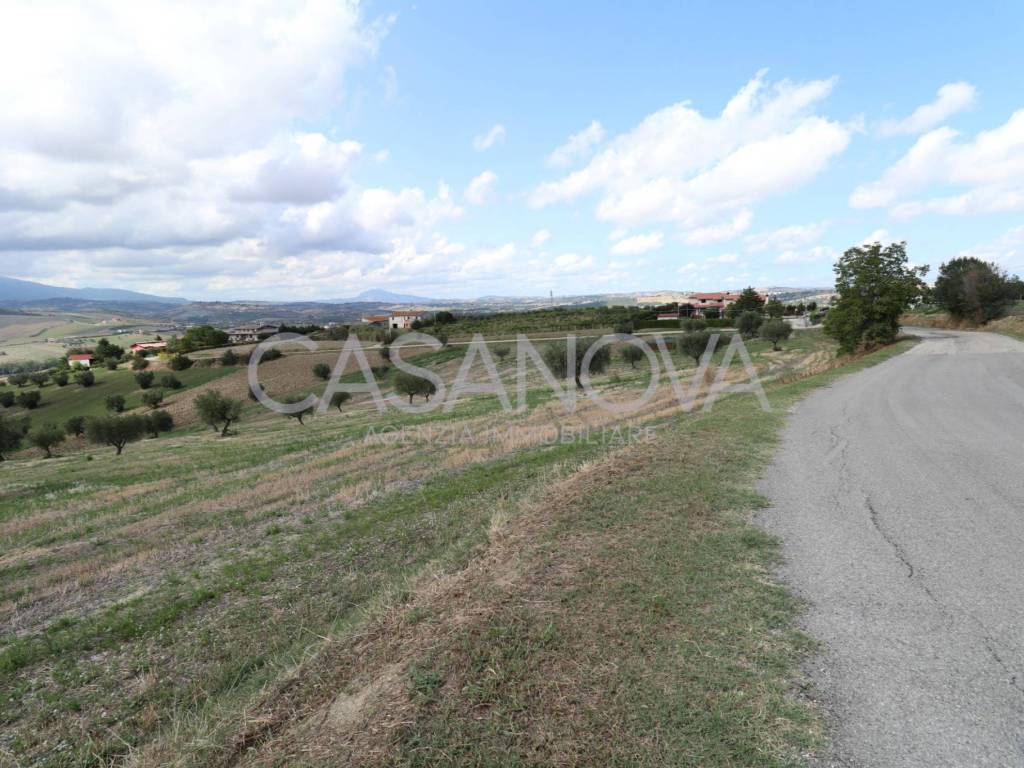 Rustico / casale a Bellante in Via Villa De Luca - Foto 3