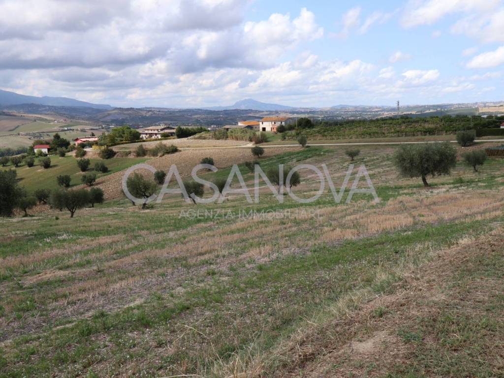 Rustico / casale a Bellante in Via Villa De Luca - Foto 4