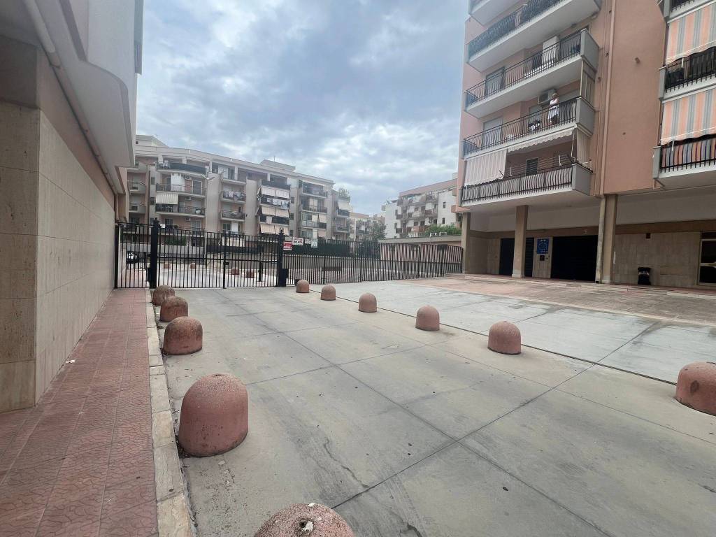 Box / garage a Trani - Foto 2