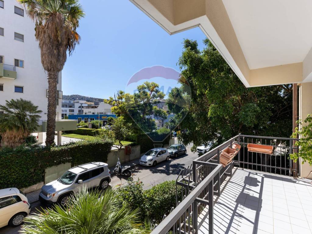 Appartamento a Cagliari in Via Degli Usignoli, 3 - Foto 2