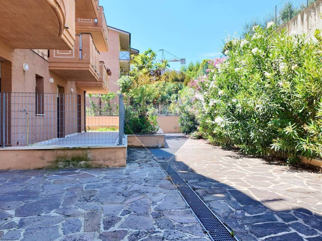 Appartamento a Recanati in Piazzale Menechen, 3 - Foto 2