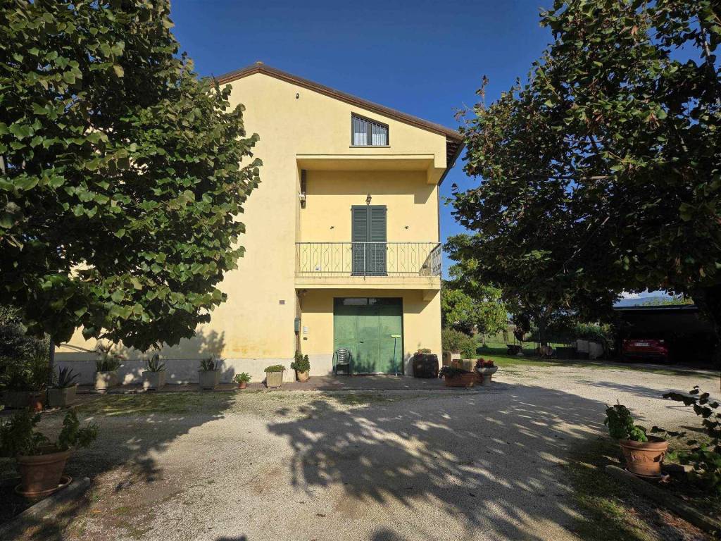 Casa indipendente a Cannara in Via Assisi , 105 - Foto 2