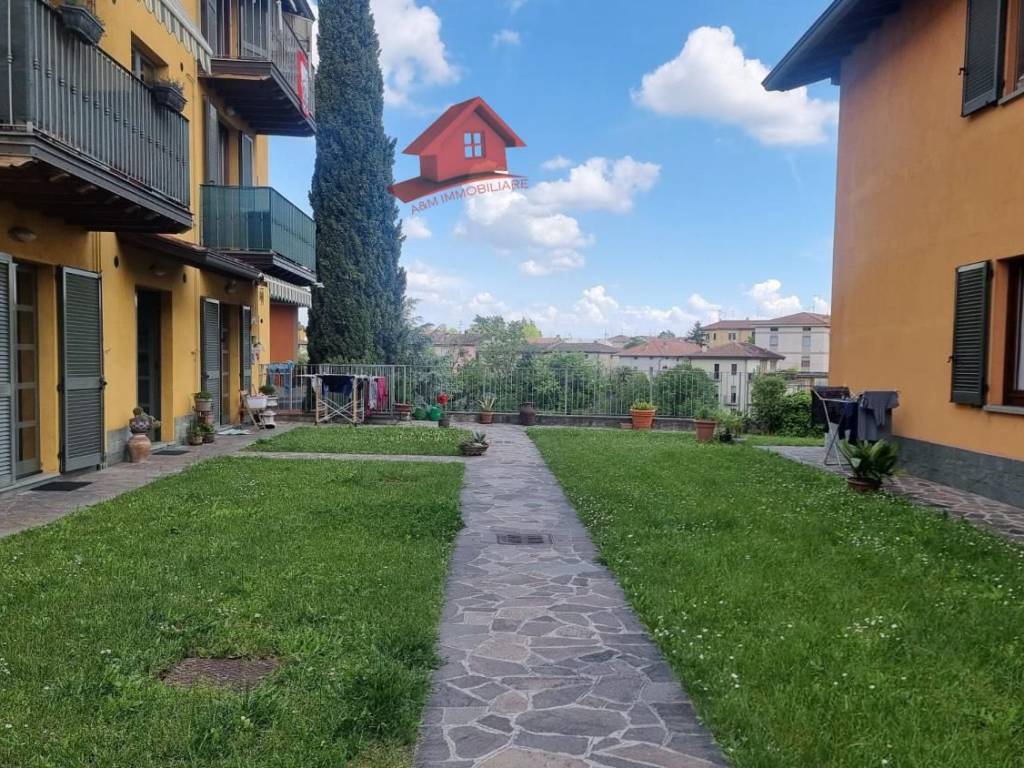 Appartamento a Brembate in Via u.foscolo, 1 - Foto 2