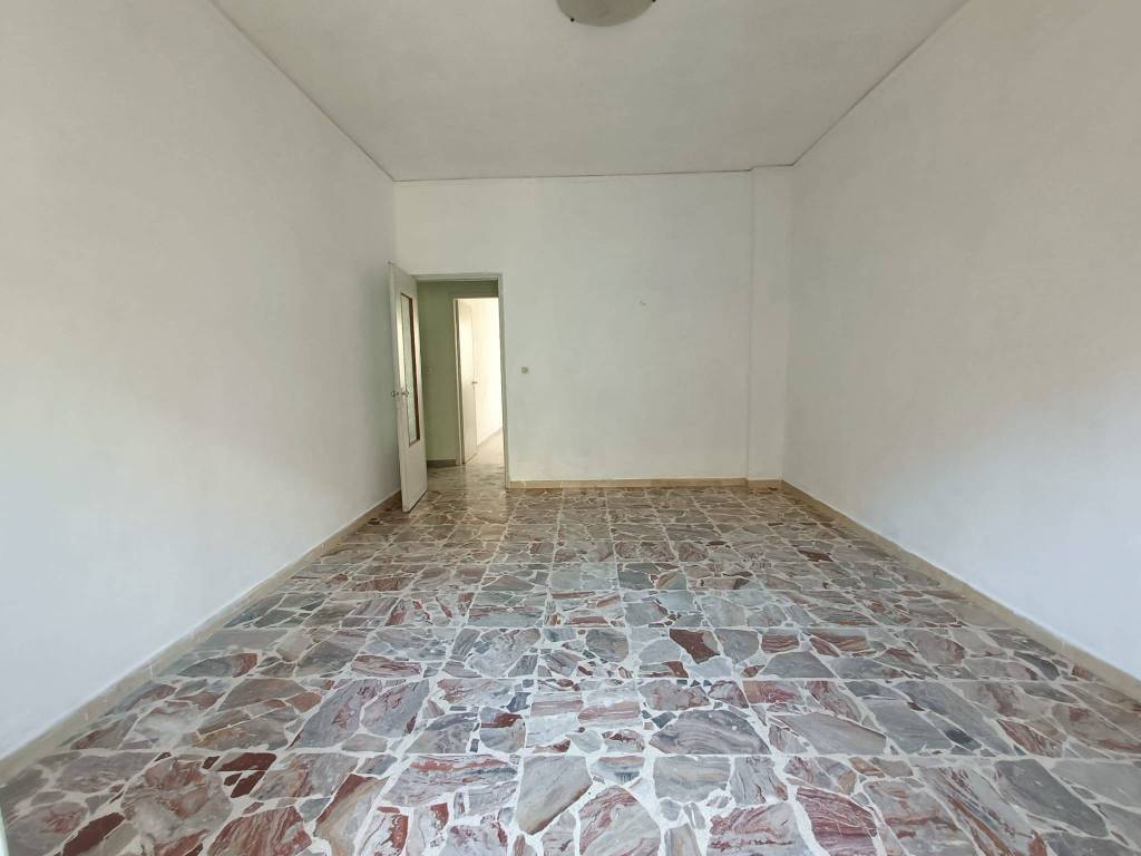 Appartamento a Brindisi in Via Martiri delle Fosse Ardeatine - Foto 3