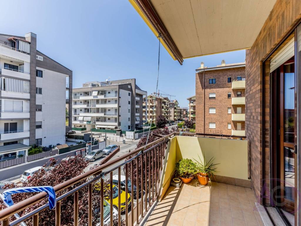 Appartamento a Aprilia in Via Caltanissetta - Foto 4